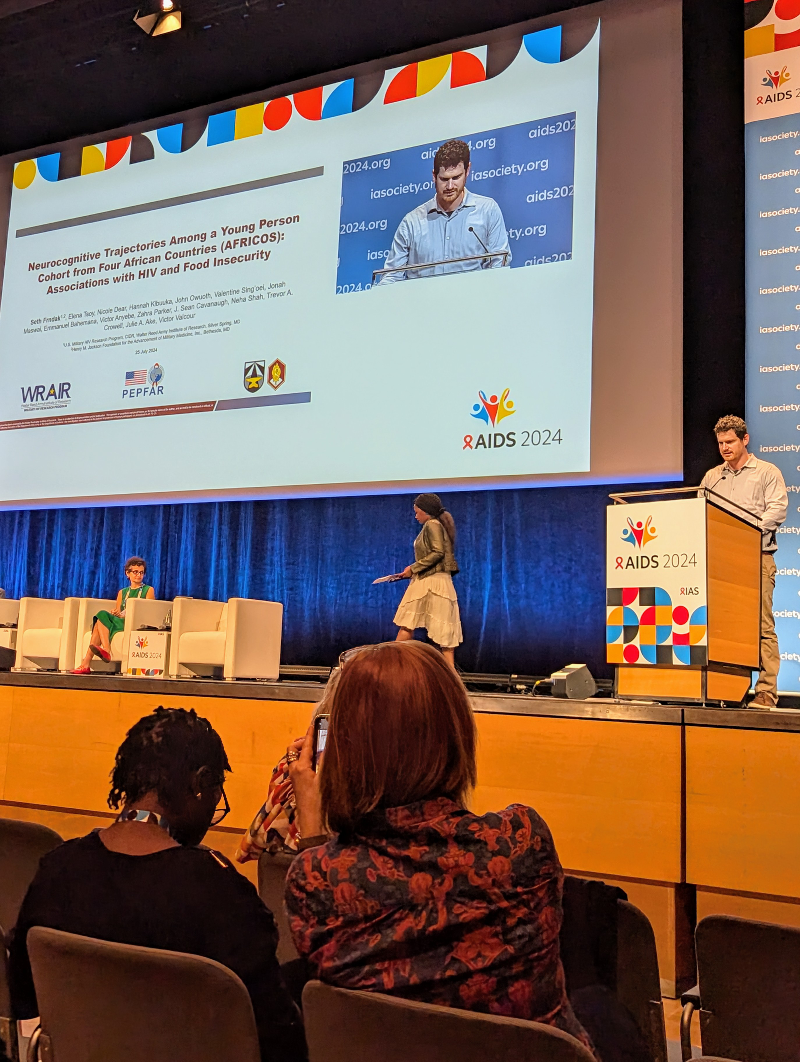 AFRICOS AIDS2024